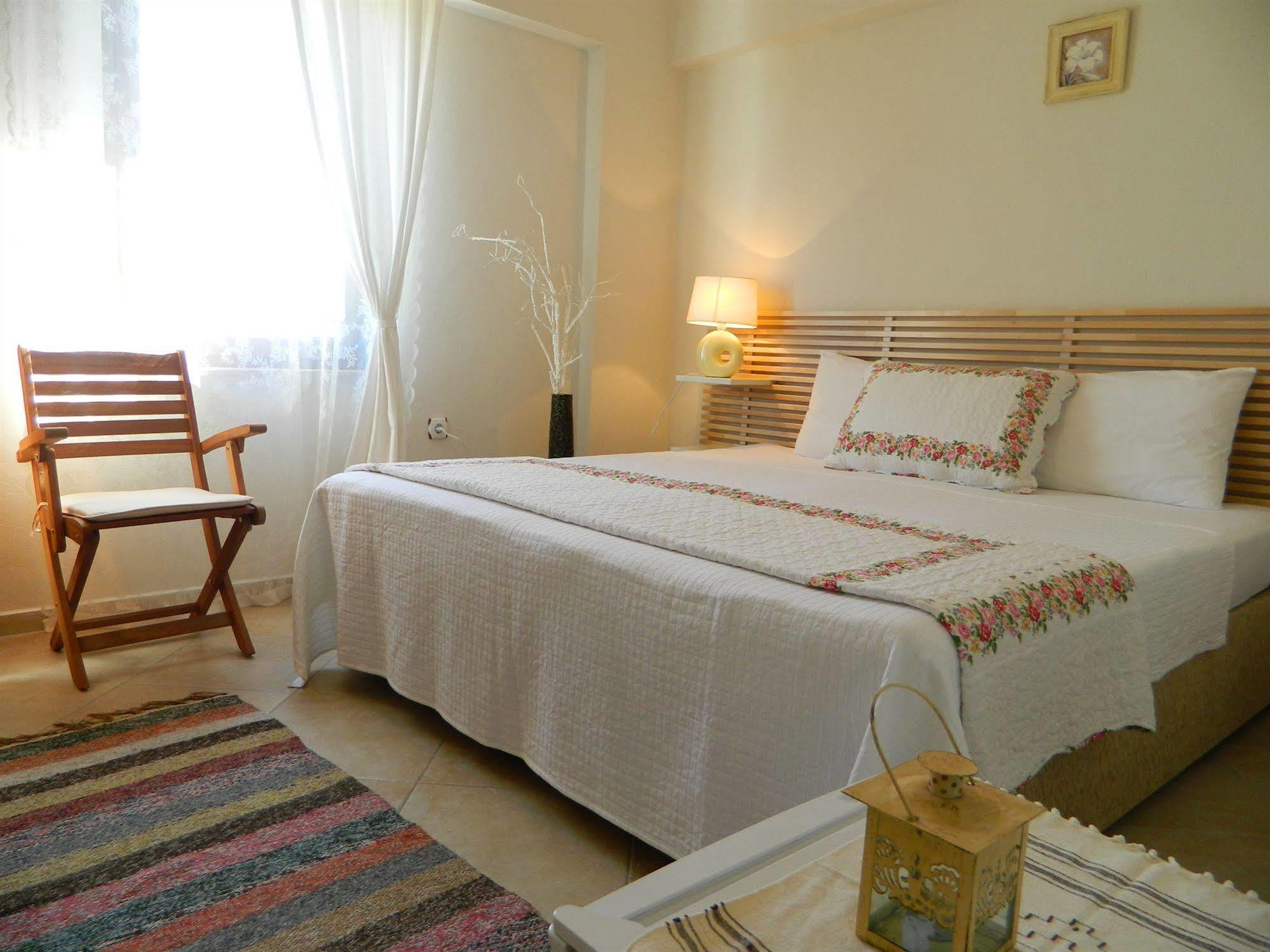 Ege Han Hotel Bozcaada Esterno foto