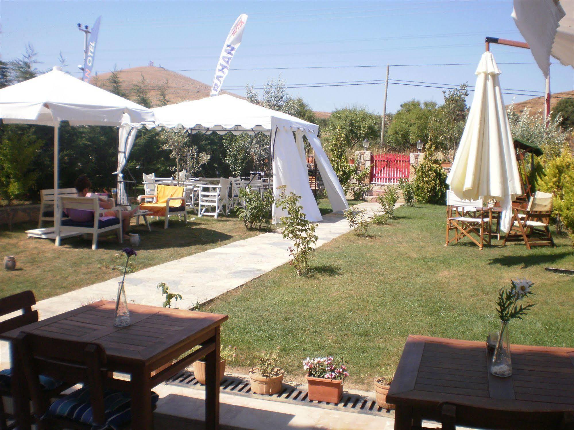 Ege Han Hotel Bozcaada Esterno foto